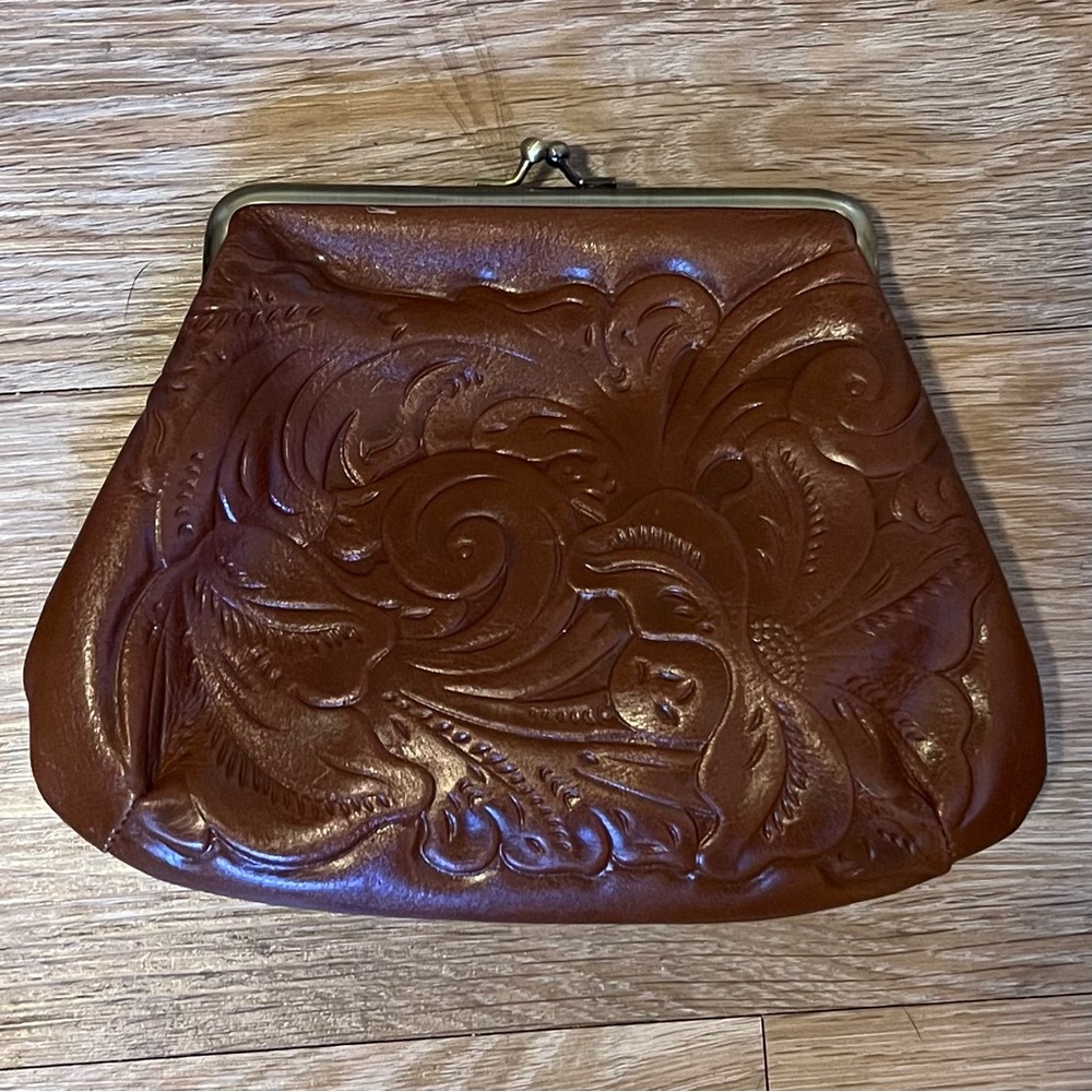Patricia Nash Tooled Savena Clutch